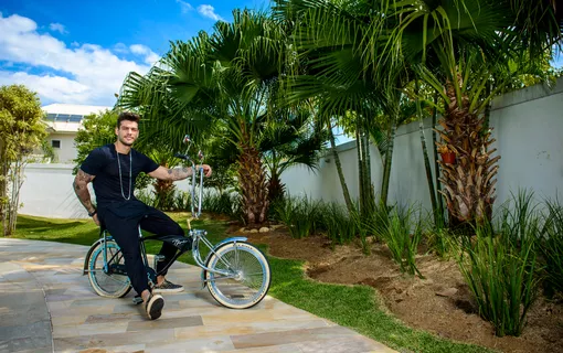 Lucas Lucco viveu em uma mansão na Barra da Tijuca por Fabio Cordeiro/ Revista QUEM