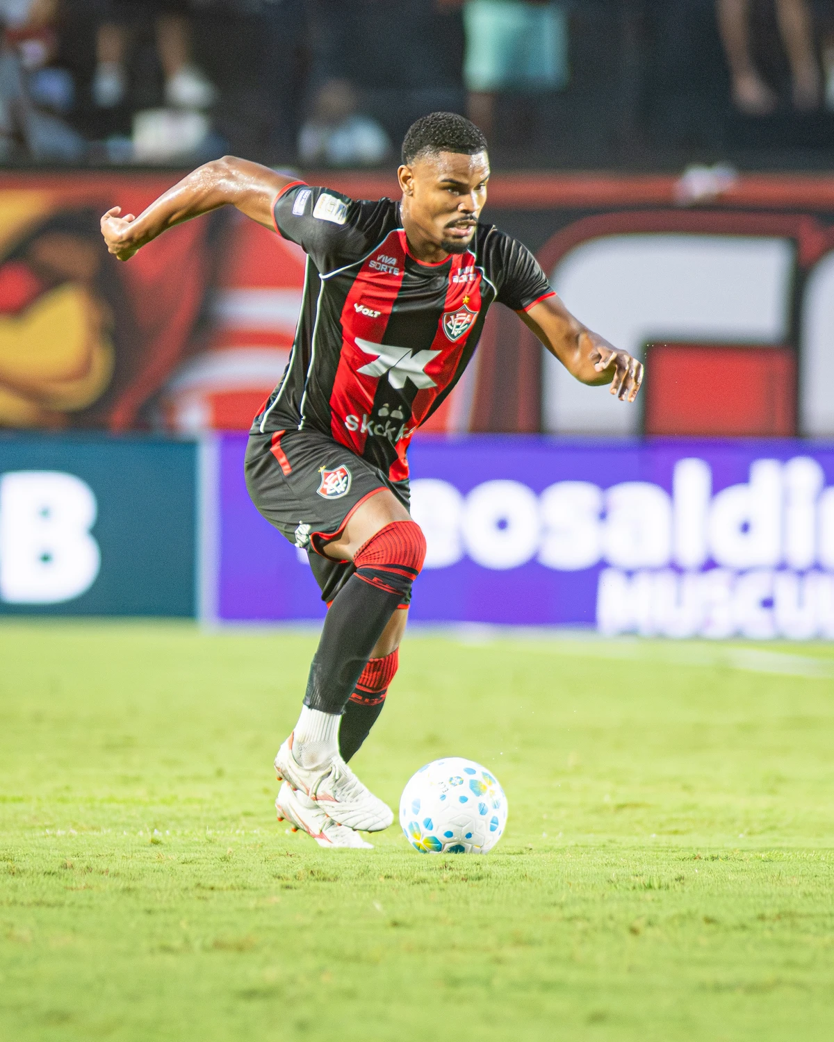 Nathan Mendes - 13 jogos na Série A por Victor Ferreira/ECV
