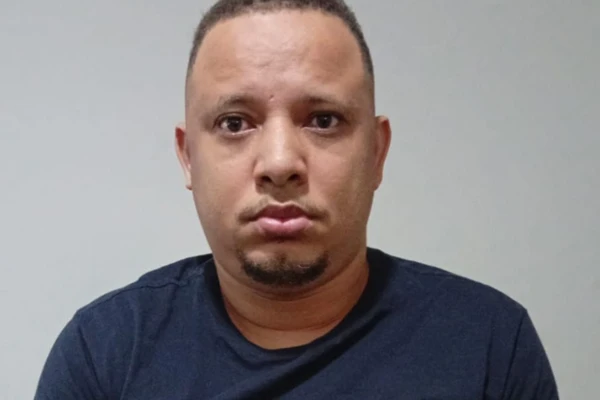 'Rei do desbloqueio do iPhone' é preso durante operação em Salvador