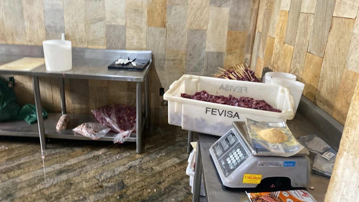 Carnes apreendidas em Lauro de Freitas por Carnes apreendidas em Lauro de Freitas