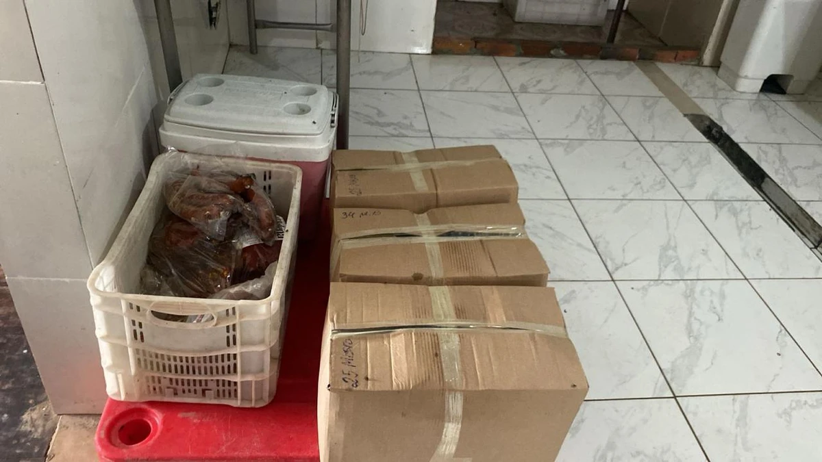 Carnes apreendidas em Lauro de Freitas por Carnes apreendidas em Lauro de Freitas
