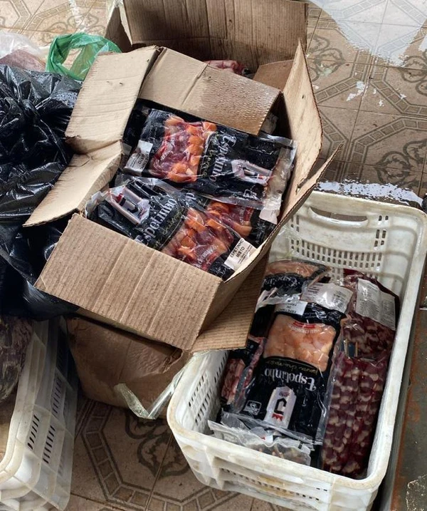 Carnes apreendidas em Lauro de Freitas por Carnes apreendidas em Lauro de Freitas
