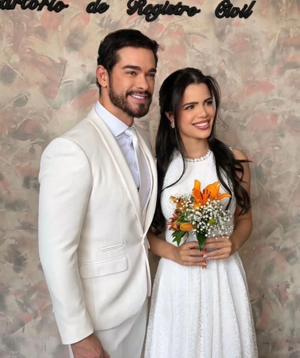 Sidney Sampaio e Luana Sales por Reprodução/Instagram