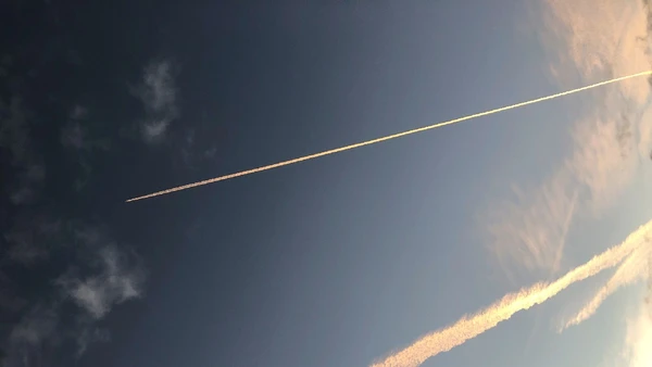Tanto a cápsula do balão quanto o traje eram pressurizados para evitar os efeitos extremos da baixa pressão acima da Linha de Armstrong, onde a água pode ferver em temperaturas próximas à do corpo humano