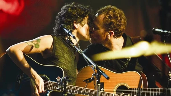 Cássia Eller e Nando Reis — Foto: Reprodução | Acústico MTV
