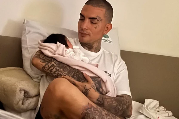 MC Guimê, Fernanda Stroschein e a pequena Yarin por Reprodução