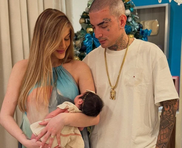 MC Guimê, Fernanda Stroschein e a pequena Yarin por Reprodução