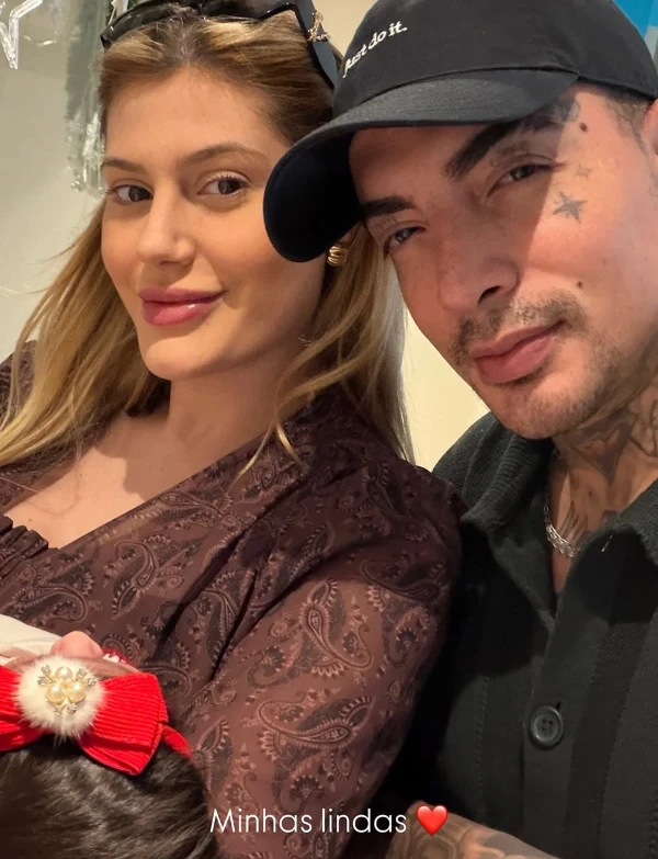 MC Guimê, Fernanda Stroschein e a pequena Yarin por Reprodução