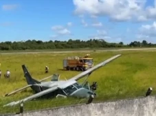 Imagem - Oito voos são cancelados após avião da FAB sair da pista durante pouso em aeroporto da Bahia