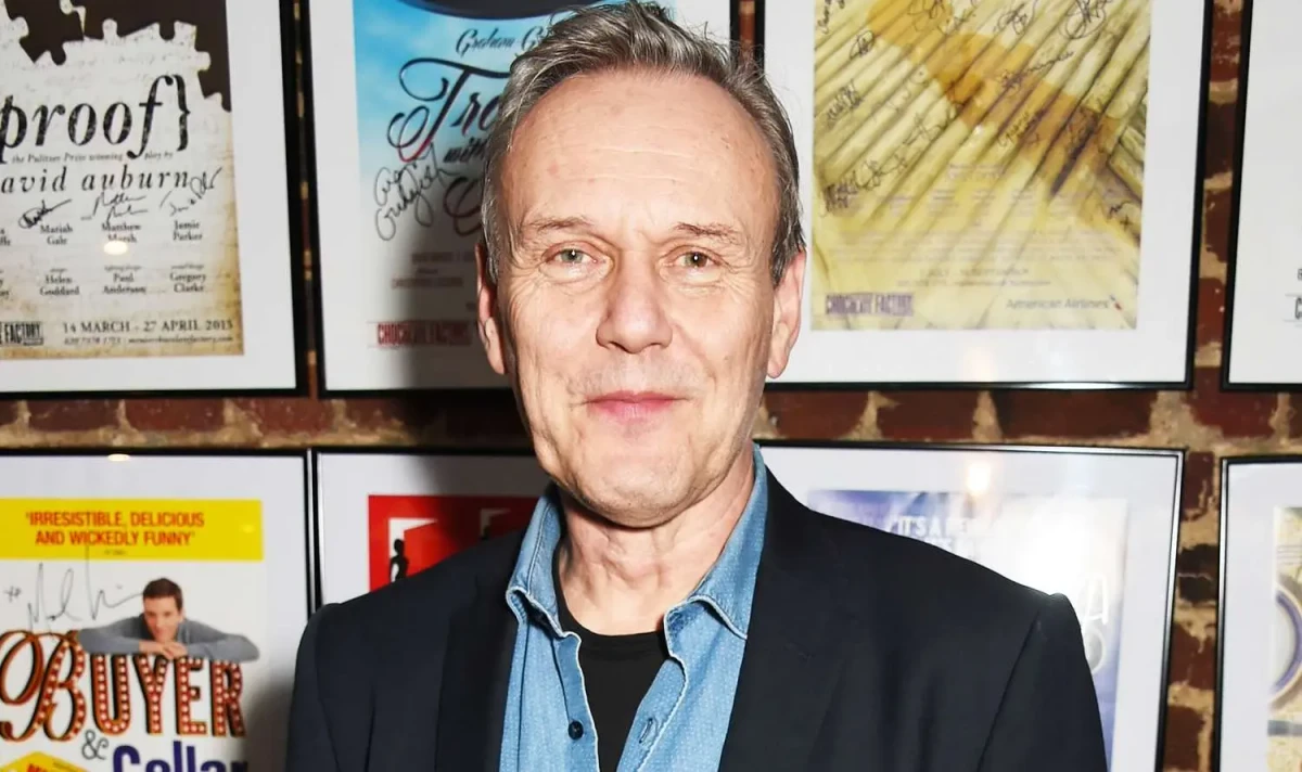 Anthony Head por Reprodução