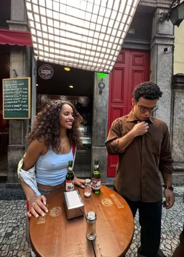 Gleici Damasceno e Sérgio Malheiros nas gravações da série 'Amor da Minha Vida' por Reprodução/Instagram