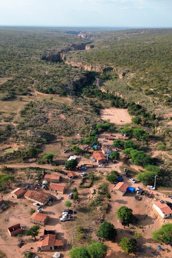 Glória lidera a produção aquícola no estado, produz cerca de 825 toneladas de tilápia por mês, gera empregos e abastece mercados em seis estados do Nordeste. por Divulgação 