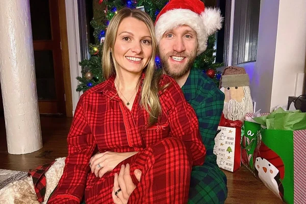Jesse Ridgway e a esposa, Ashley Ridgway por Reprodução