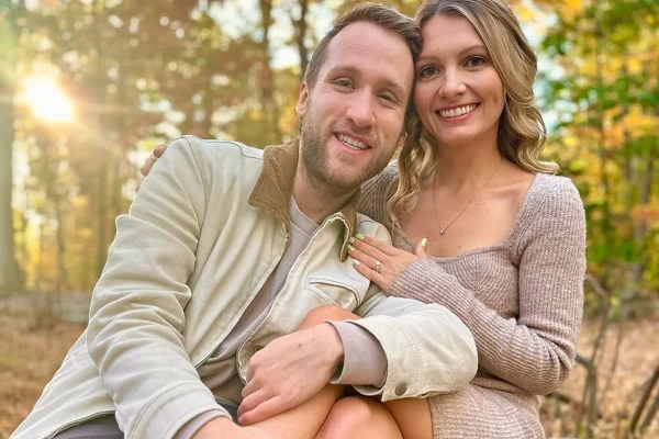 Jesse Ridgway e a esposa, Ashley Ridgway por Reprodução