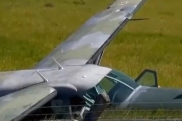 Oito voos são cancelados após avião da FAB sair da pista durante pouso em aeroporto na Bahia por Reprodução/ Redes sociais