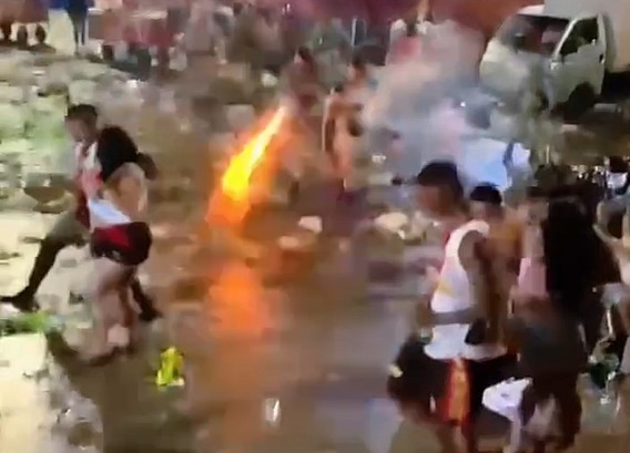 Spray de pimenta e golpes de cassetete: Corregedoria da PM vai investigar denúncias de truculência contra torcedores do Vitória por Reprodução