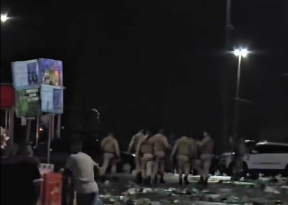 Spray de pimenta e golpes de cassetete: Corregedoria da PM vai investigar denúncias de truculência contra torcedores do Vitória por Reprodução