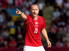 Imagem - O que aconteceu com Eriksen? Jogador que desmaiou em campo passa por avaliação médica