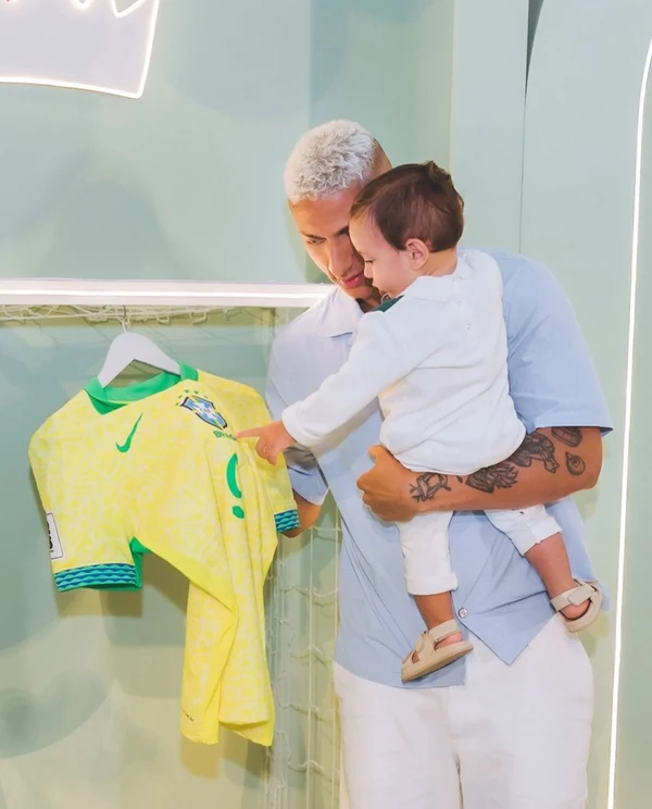 Aniversário de 1 ano de Richarlison Jr., filho de Richarlison e Amanda Araújo por Reprodução/Instagram @atelie_cleidebicchelli