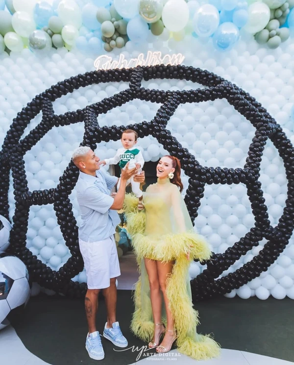 Aniversário de 1 ano de Richarlison Jr., filho de Richarlison e Amanda Araújo por Reprodução/Instagram @atelie_cleidebicchelli