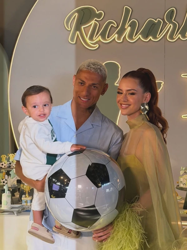 Aniversário de 1 ano de Richarlison Jr., filho de Richarlison e Amanda Araújo por Reprodução/Instagram @atelie_cleidebicchelli