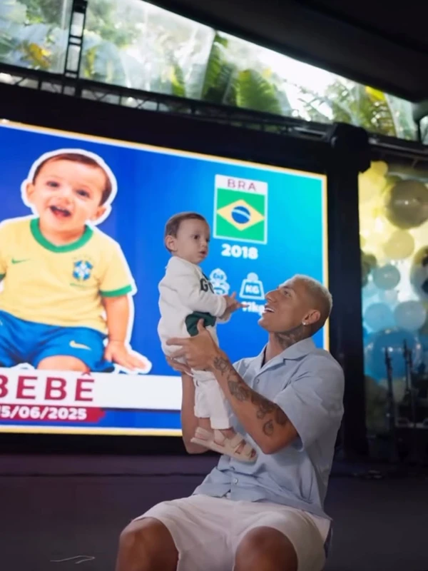 Aniversário de 1 ano de Richarlison Jr., filho de Richarlison e Amanda Araújo por Reprodução/Instagram @atelie_cleidebicchelli