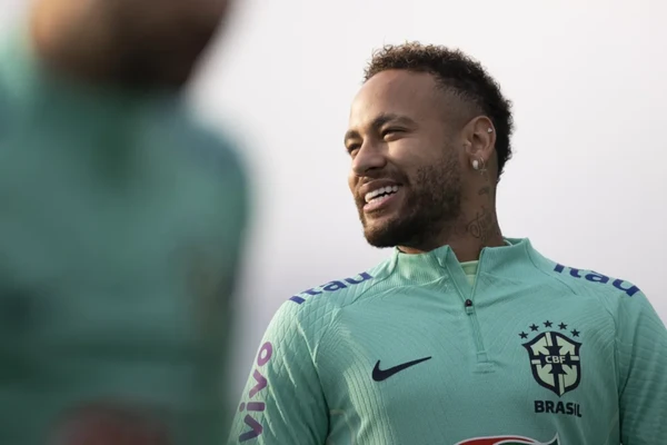 Neymar em treino da Seleção Brasileira