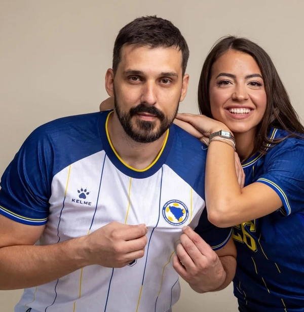Uniforme da Bósnia e Herzegovina para Copa do Mundo 2026  por Divulgação