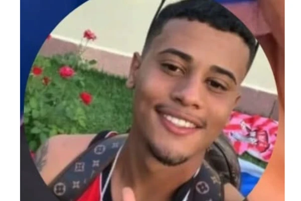 Vitor foi encontrado morto após apelo da mãe nas redes sociais por Reprodução