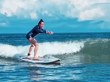 Imagem - 'Dia de surfe, bebê!':  Aos 69 anos, Christiane Torloni realiza sonho de aprender a surfar; veja vídeo