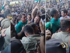 Imagem - Flávio Bolsonaro é recebido aos gritos de 'mito' na Bahia Farm Show e diz: 'Parece que estou na corda do Chiclete'