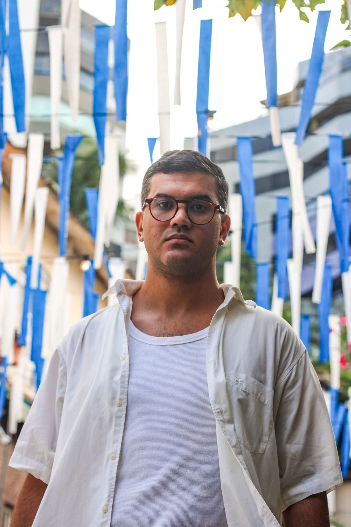 Cantor Léo Rocha   por Divulgação  