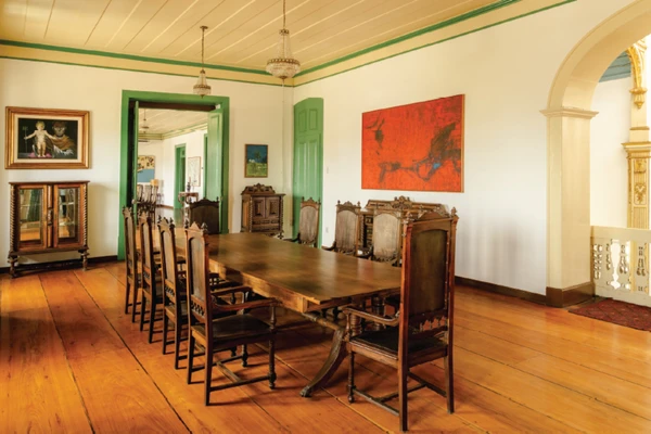 Sala interna com galeria de quadros 2026/ Foto de Manoel Sá  por Acervo Casa Pia