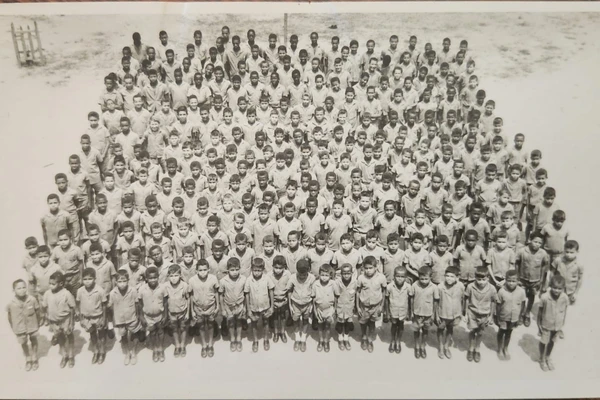 Casa Pia de São Joaquim: instituição pioneira que uniu educação e formação profissional em um Brasil ainda marcado pela escravidão; na foto, alunos de 1965