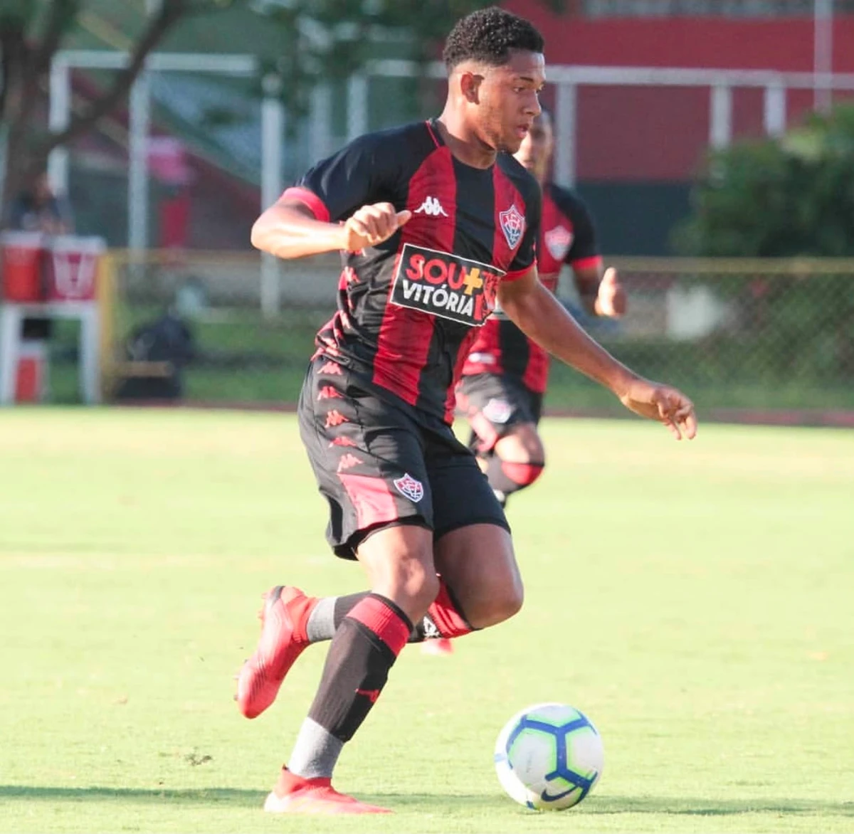 Edson Júnior nos tempos de Vitória