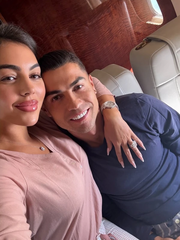 Georgina Rodriguez e Cristiano Ronaldo por Reprodução/Instagram