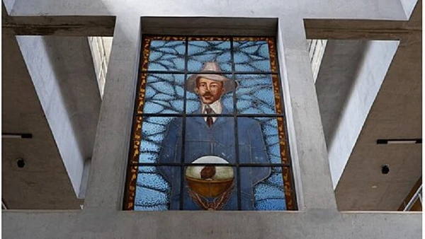 Homenagem a Santos Dumont, Pai da Aviação, localizada no CLA  por Ministério da Ciência, Tecnologia e Inovação