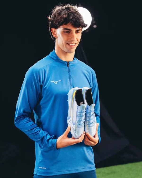 João Félix (Portugal - Mizuno) por Reprodução