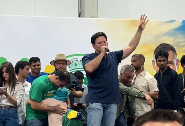 Pré-candidato ao Senado, João Roma