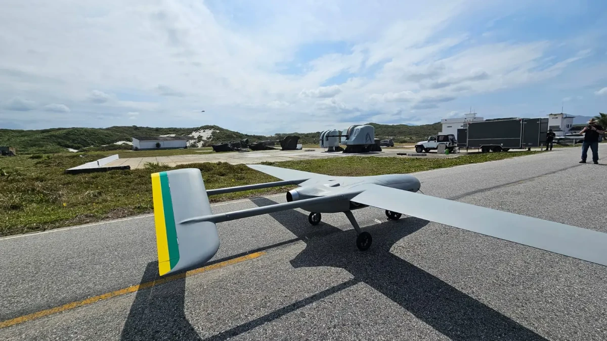 Albatroz Vortex, drone brasileiro de alta performance, realizou o voo inaugural com turbina a jato nacional