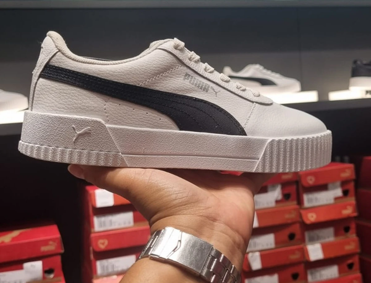 Tênis Puma Carina, de R$ 399,99 por R$ 209,00
Onde: Puma, Outlet Premium por Divulgação
