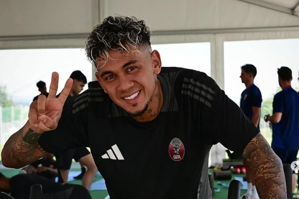 Diferentemente dos demais, Edmílson Júnior não nasceu no Brasil. O atacante veio ao mundo na Bélgica, mas possui nacionalidade brasileira por ser filho do ex-jogador Edmílson Paulo da Silva, que atuou por clubes como Sport e Botafogo. por Reprodução