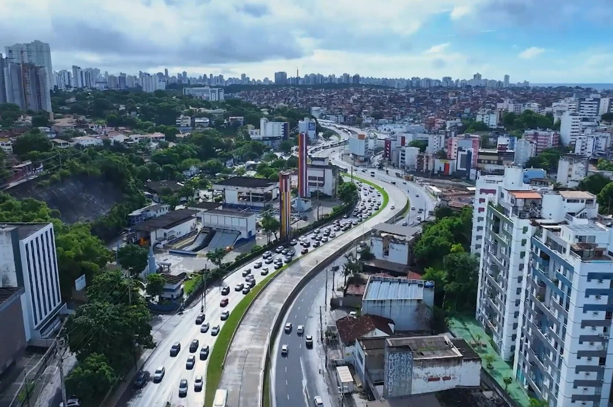 Obra na Av. Juracy Magalhães Jr.