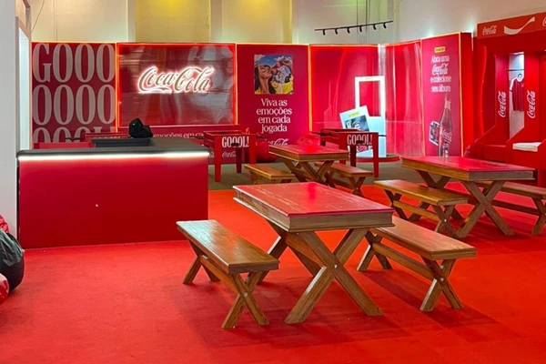 Shopping Bela Vista agora conta com ponto de troca de figurinhas da Coca-Cola
