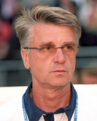 França, 98 - Aimé Jacquet - Sagitário - O ex-jogador e ex-técnico francês Aimé Jacquet nasceu no dia 27 de novembro de 1941 por Divulgação