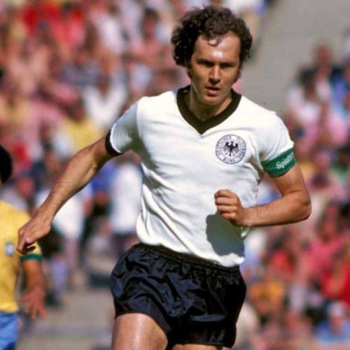 Itália, 90 - Franz Beckenbauer - Virgem -  ex-jogador e lenda do futebol alemão  nasceu no dia 11 de setembro de 1945 por Divulgação