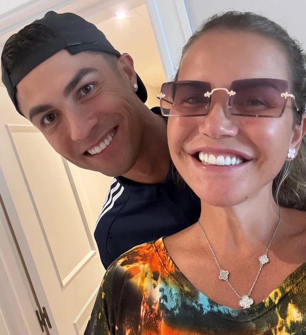 Cristiano Ronaldo e Katia Aveiro por Reprodução/Instagram