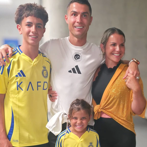 Cristiano Ronaldo e Katia Aveiro por Reprodução/Instagram