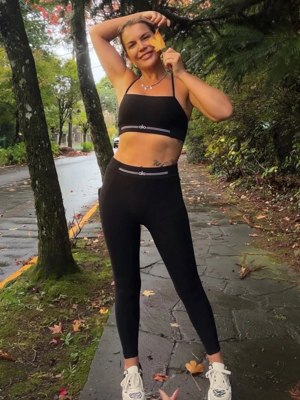 Katia Aveiro por Reprodução/Instagram
