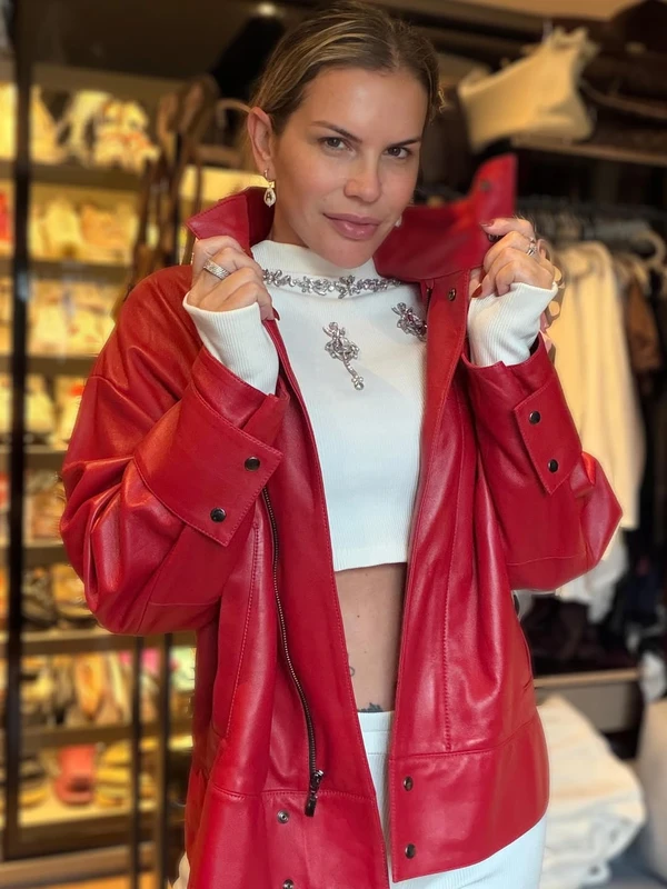 Katia Aveiro por Reprodução/Instagram